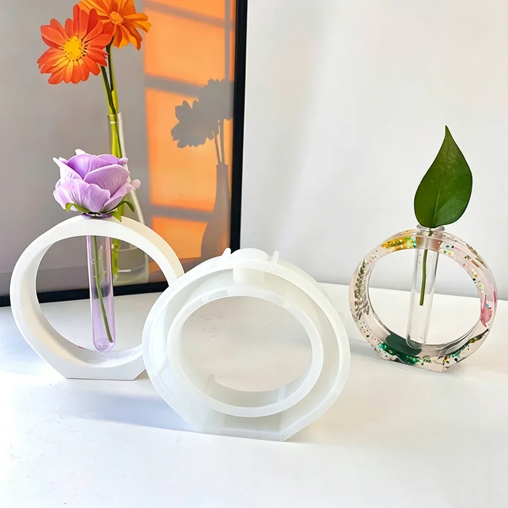 Moule silicone vase cœur rond arche résine