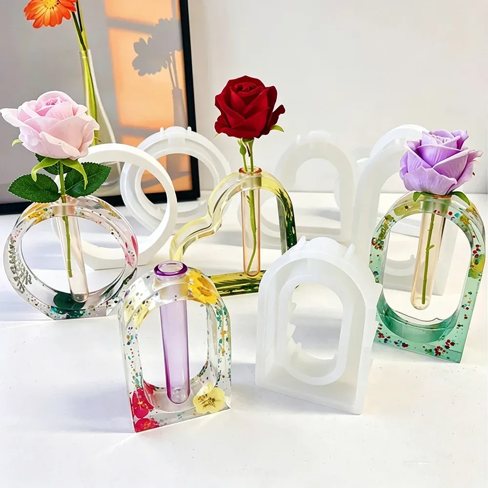 Moule silicone vase cœur rond arche résine