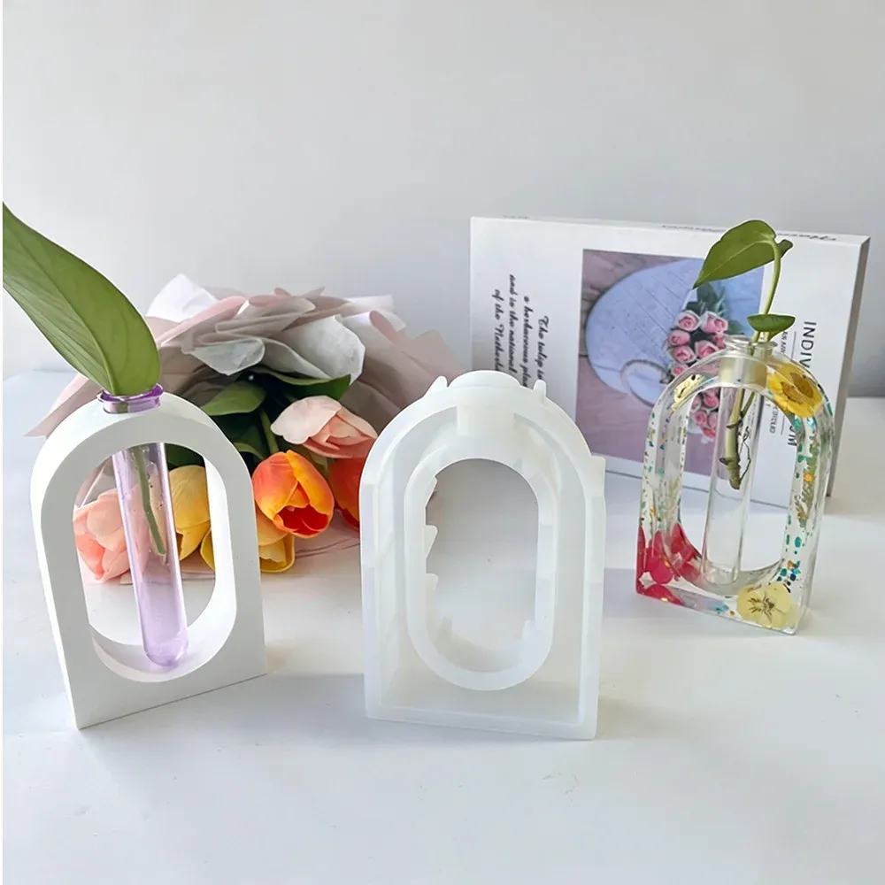 Moule silicone vase cœur rond arche résine