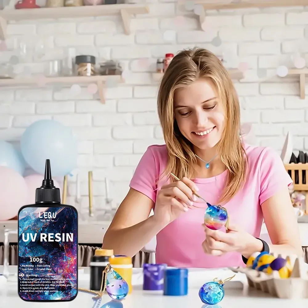 Résine UV transparente durcissable 100 à 500 g formule améliorée
