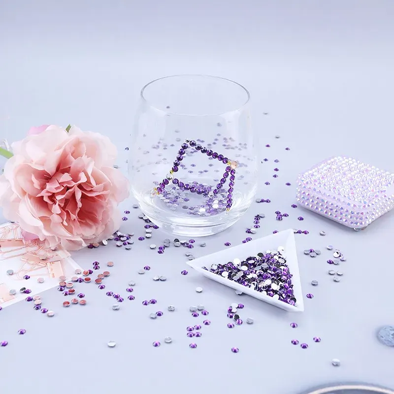 Strass résine colorés pour nail art