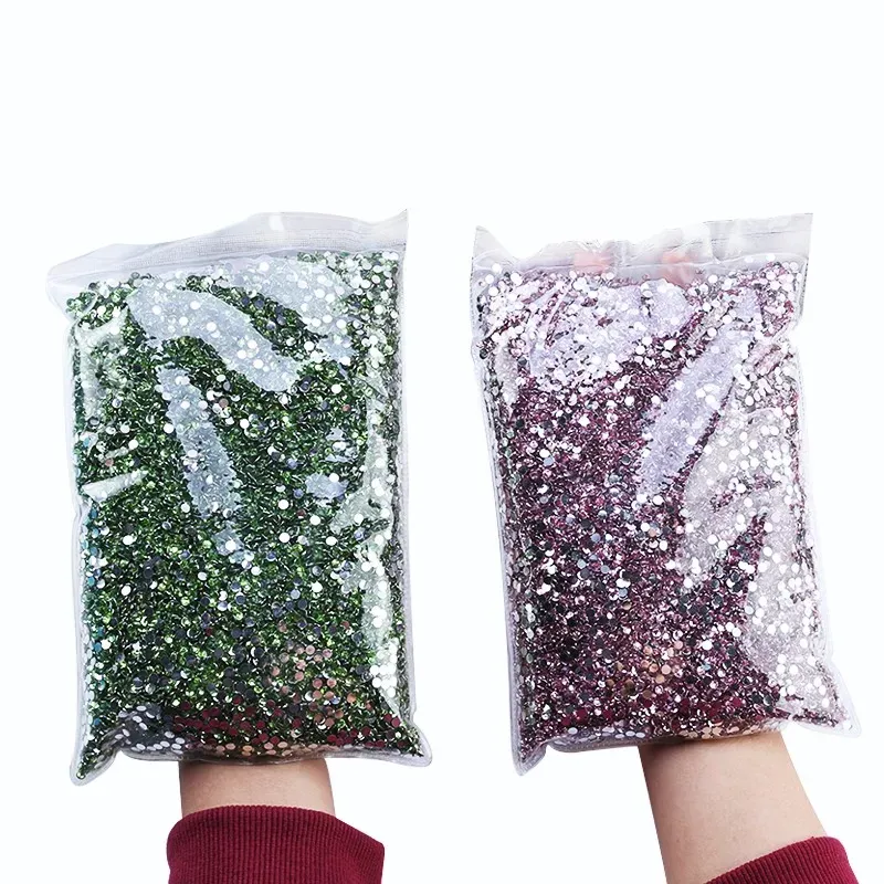 Strass résine colorés pour nail art