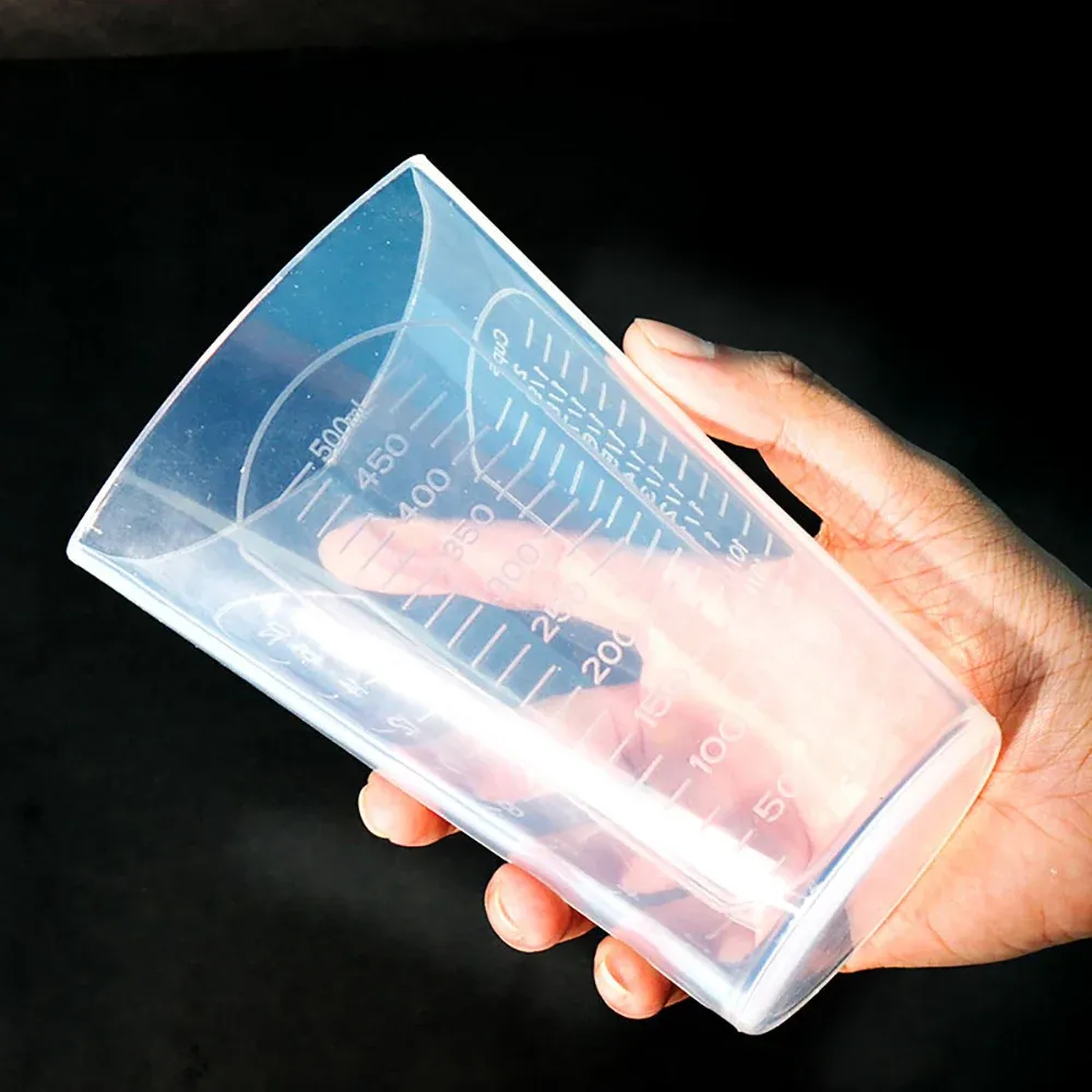 Tasse mesure silicone 50 à 1000 ml pour résine époxy