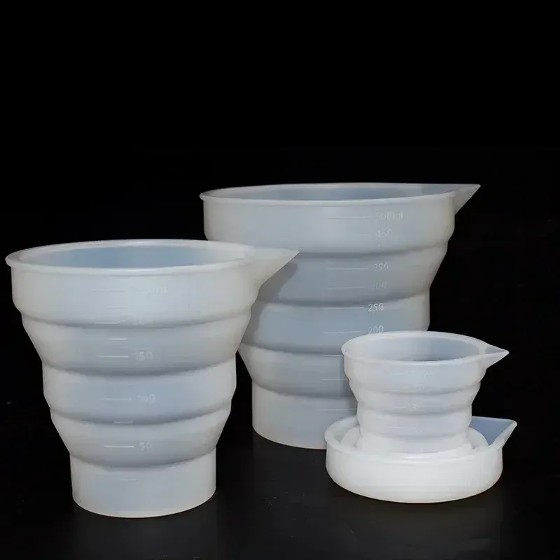 Tasse mesure silicone pliable 50 à 500 ml pour résine
